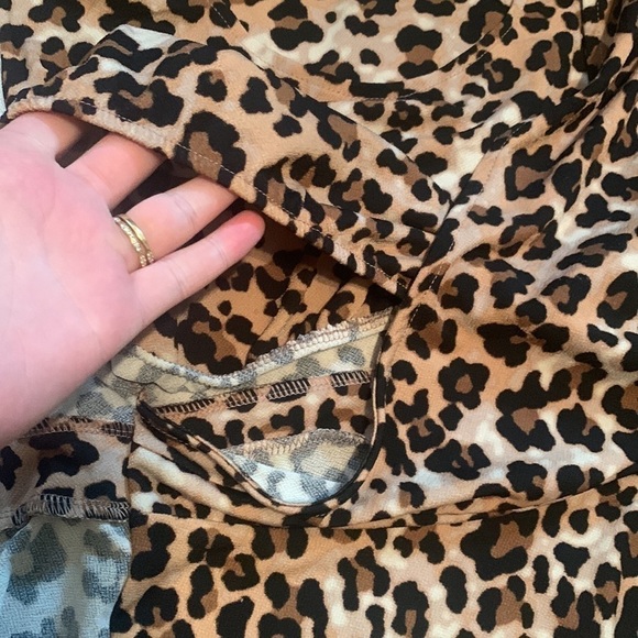 MOTHERHOOD Maternity Leopard Print High Low Flowy Nursing Wrap Dress Women’s M - Picture 10 of 15